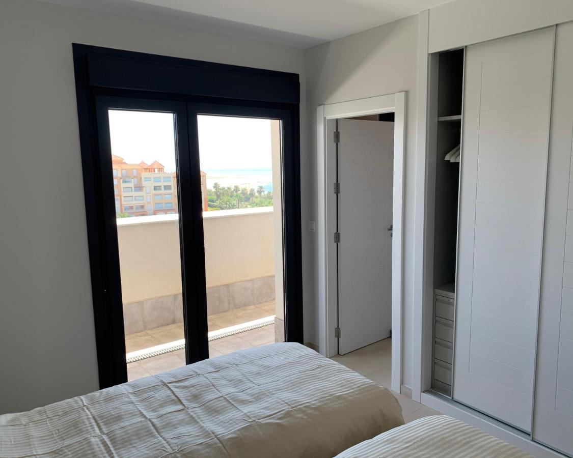Penthouse With Wide Terrace Next To The Ocean Leilighet Huelva Eksteriør bilde