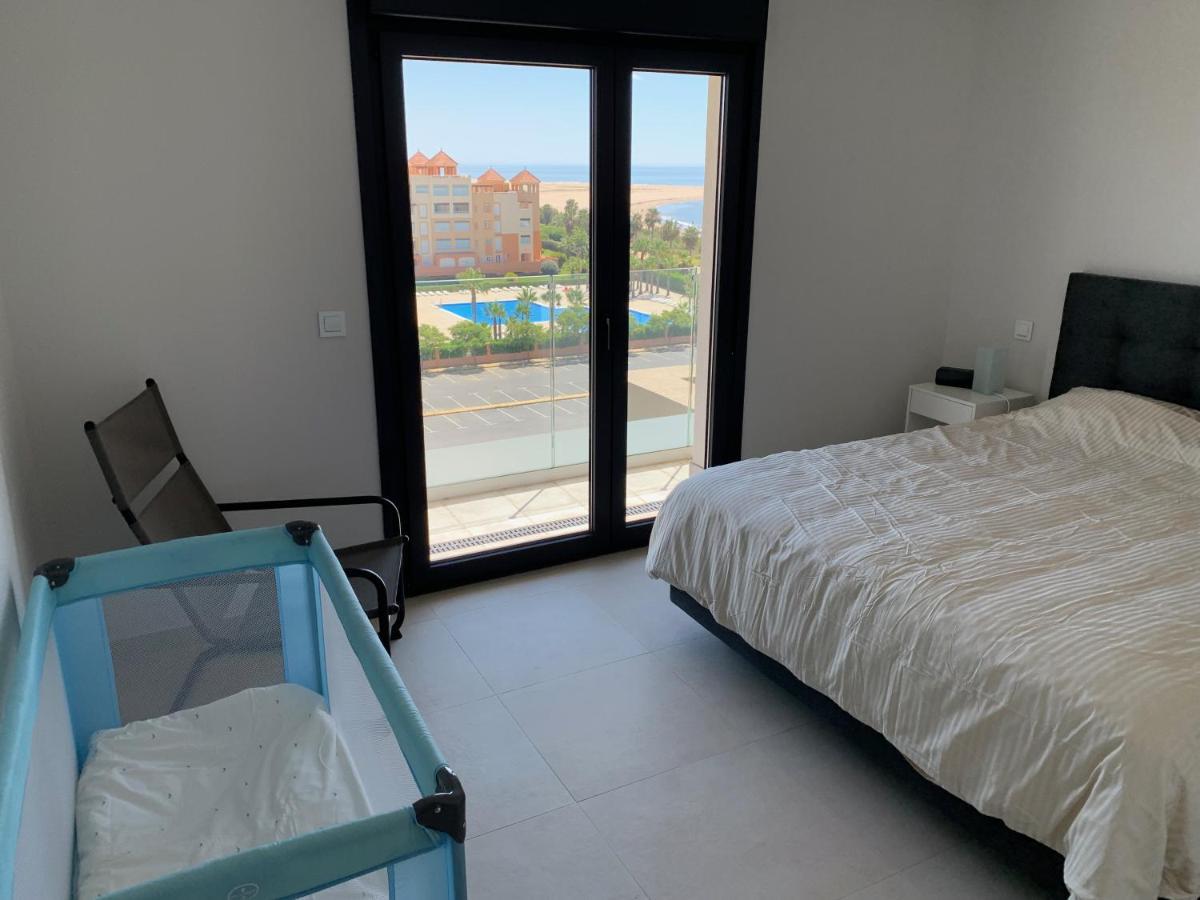 Penthouse With Wide Terrace Next To The Ocean Leilighet Huelva Eksteriør bilde